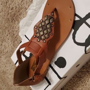 Dolce vita sandals